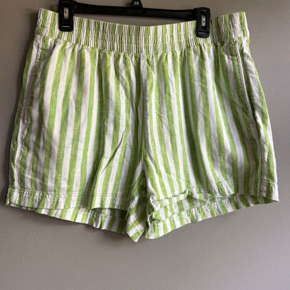 Old Navy Green and White Striped Women’s Shorts